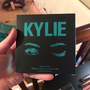 Kylie cosmetics BLUE HONEY PALETTE